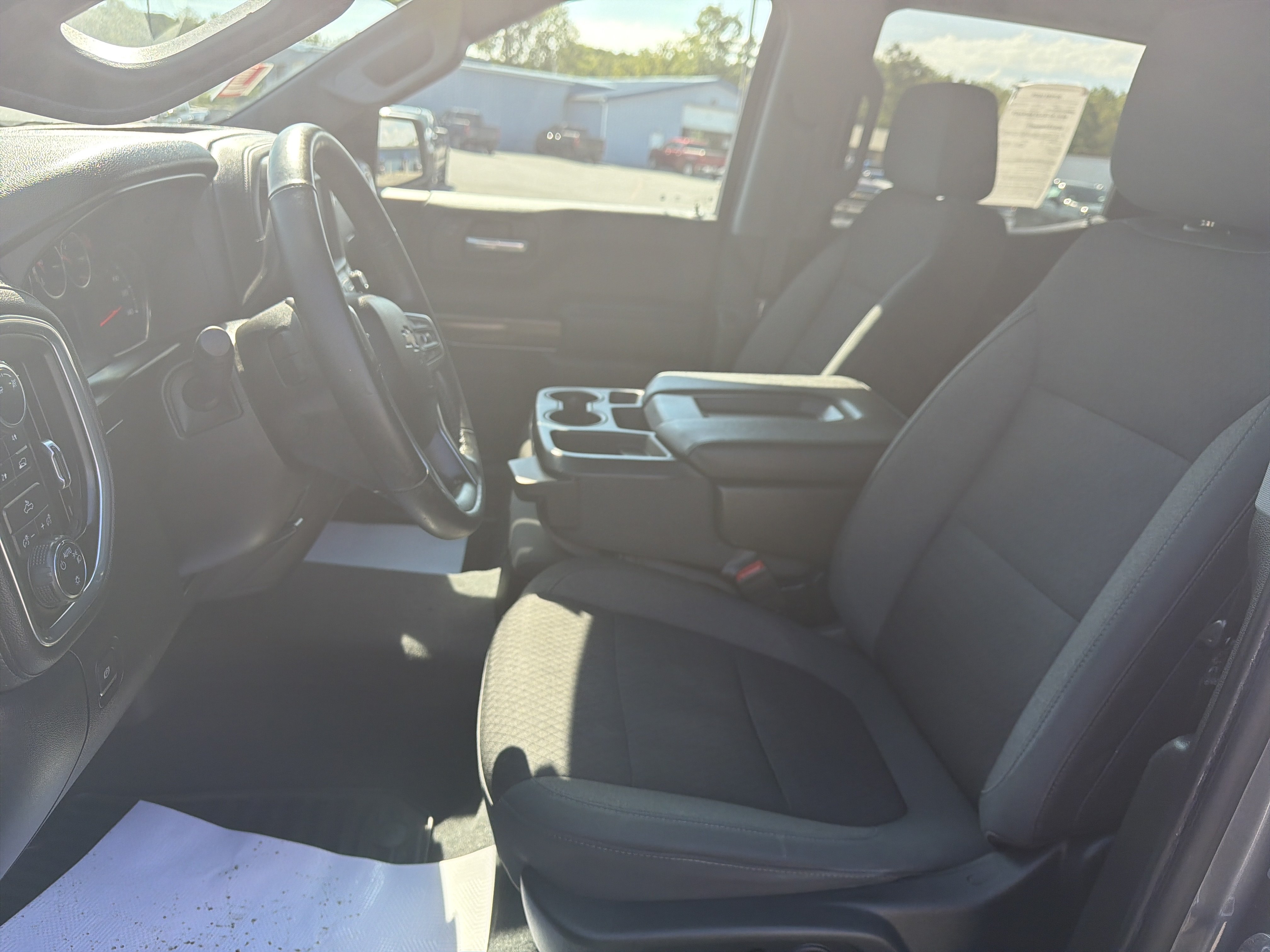 Used 2019 Chevrolet Silverado 1500 LT w/ All-Star Edition AWD/4WD image 5