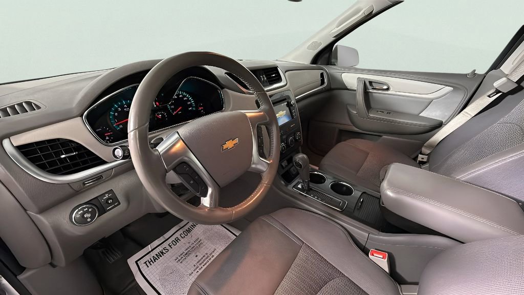 Used 2016 Chevrolet Traverse LT image 18