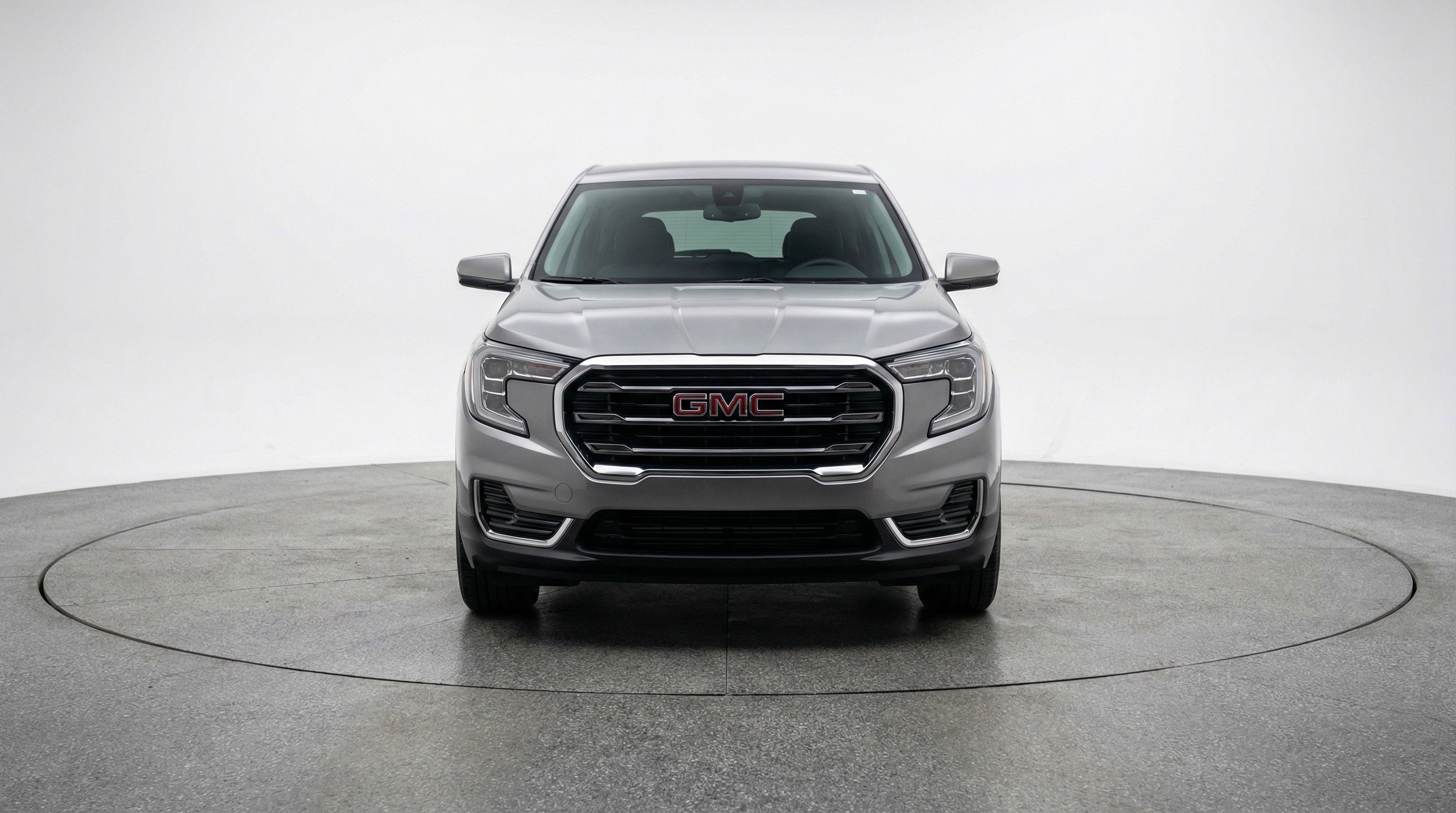 Used 2024 GMC Terrain SLE FWD image 2