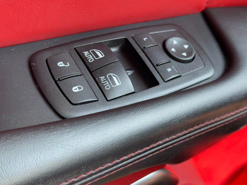 Used 2015 Dodge Challenger R/T Plus RWD image 26