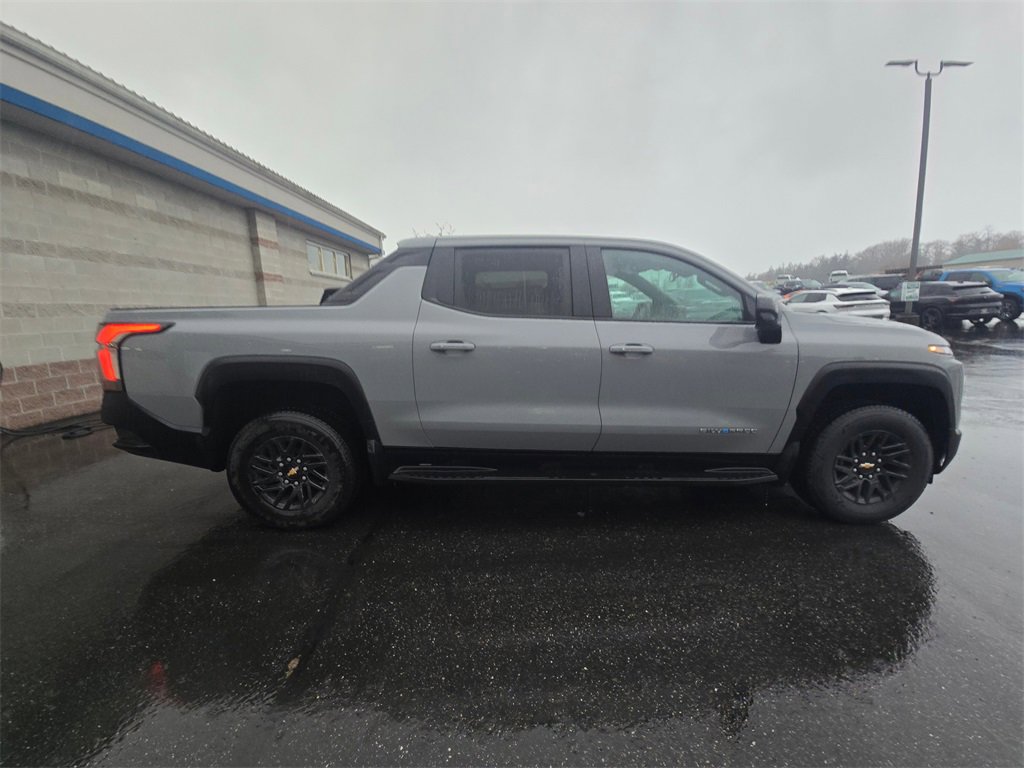 Used 2026 Chevrolet Silverado EV LT image 2