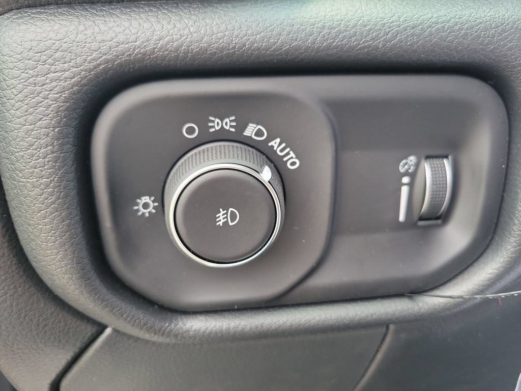 New 2026 RAM 5500 Tradesman AWD/4WD image 20