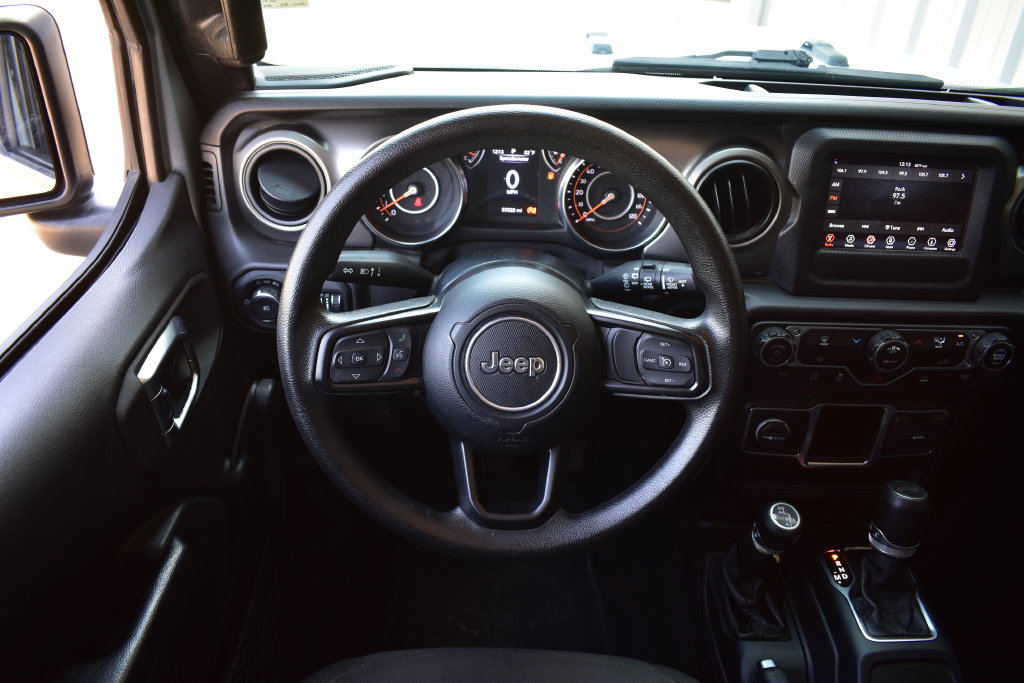Used 2022 Jeep Wrangler Sport AWD/4WD image 37