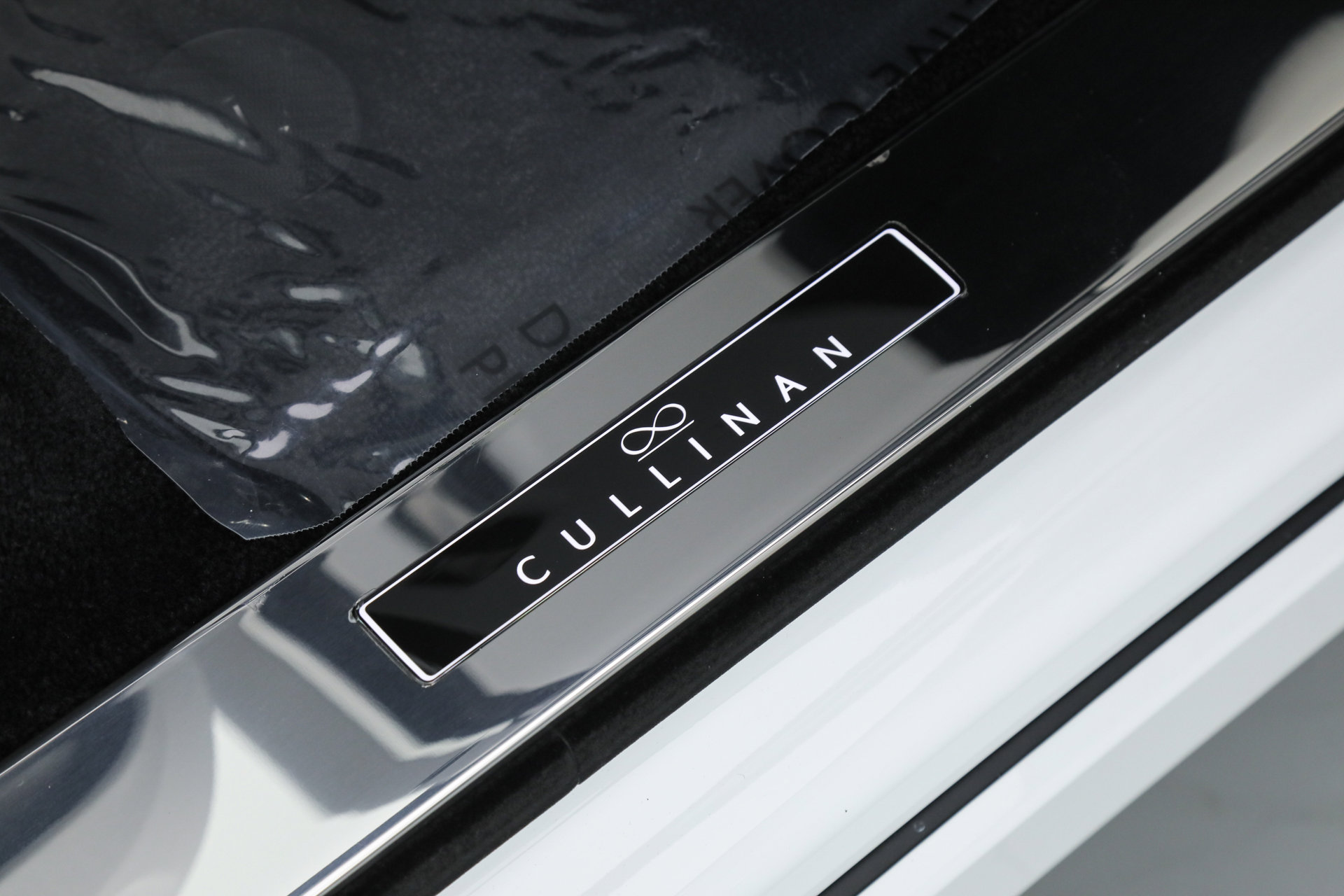 Used 2026 Rolls-Royce Cullinan Black Badge image 19