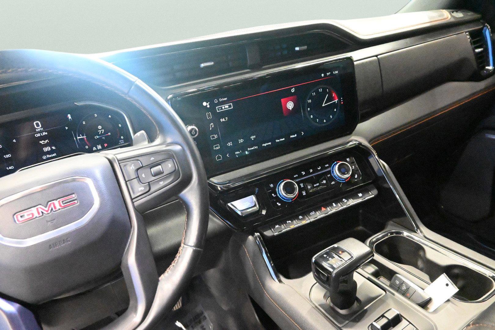 Used 2022 GMC Sierra 1500 AT4 w/ AT4 Premium Package image 31