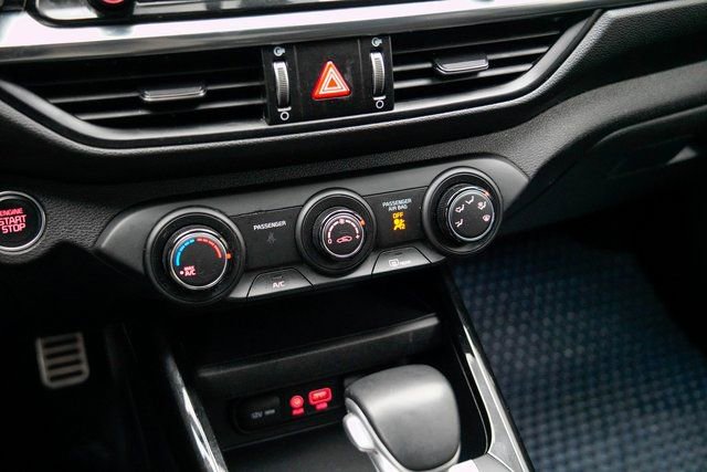 Used 2021 Kia Forte GT-Line image 29