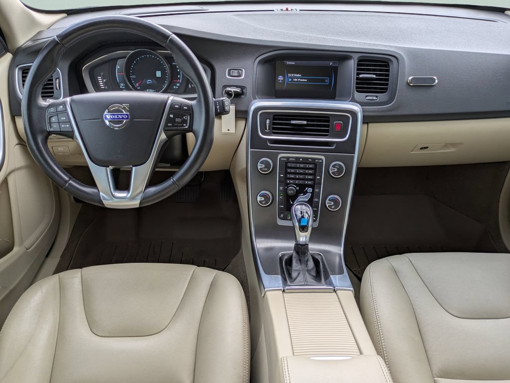 Used 2015 Volvo V60 T5 Premier Plus FWD image 15