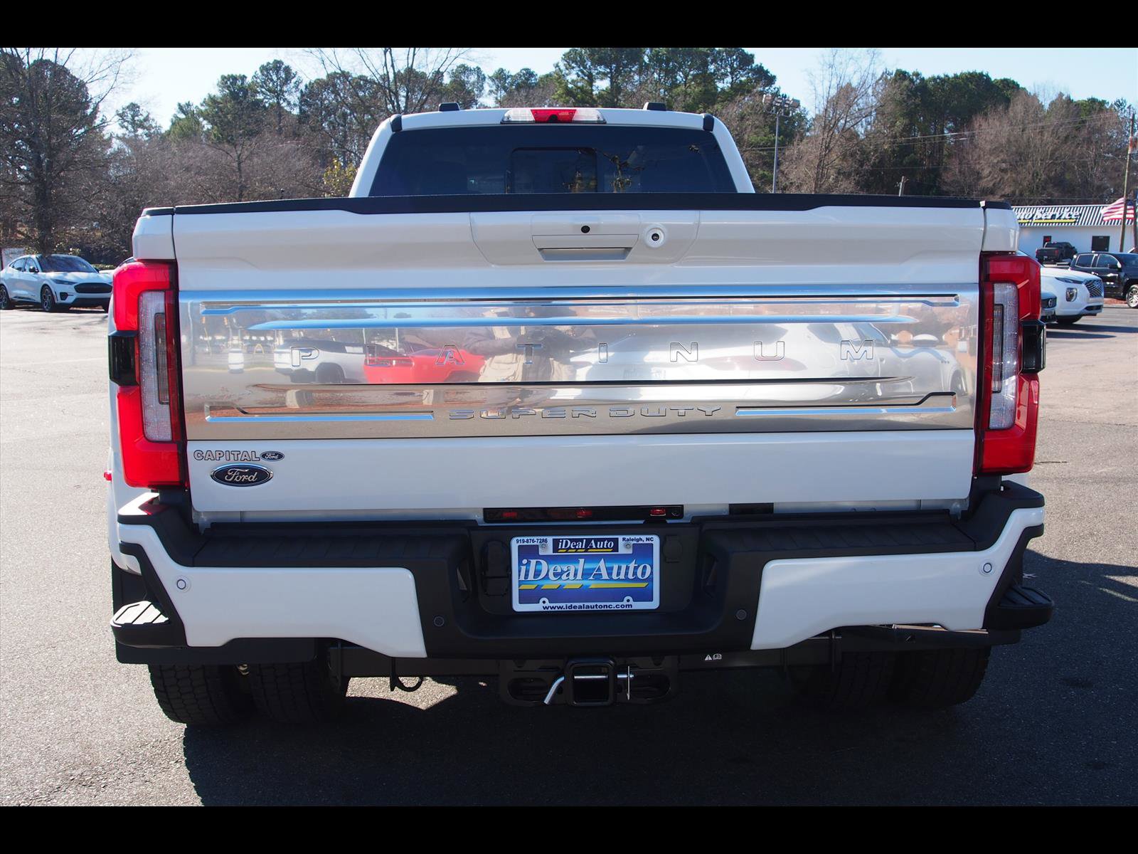 Used 2026 Ford F450 Platinum w/ Platinum Plus Package image 4