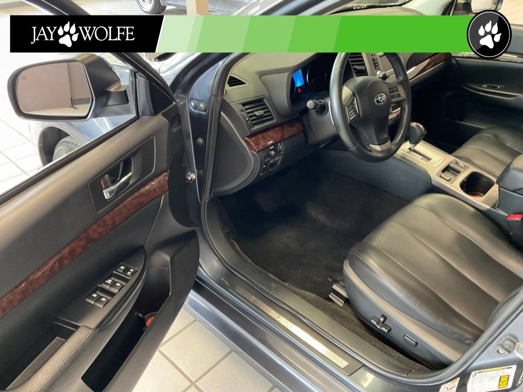 Used 2014 Subaru Legacy 2.5i Limited AWD/4WD image 9