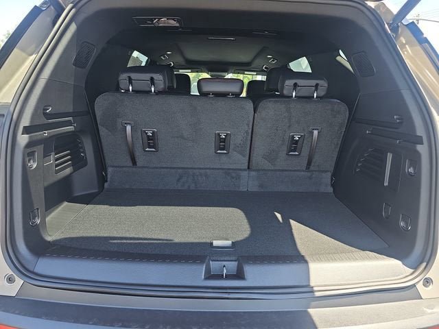 New 2026 Chevrolet Traverse Z71 w/ Enhanced Driving Package AWD/4WD image 27