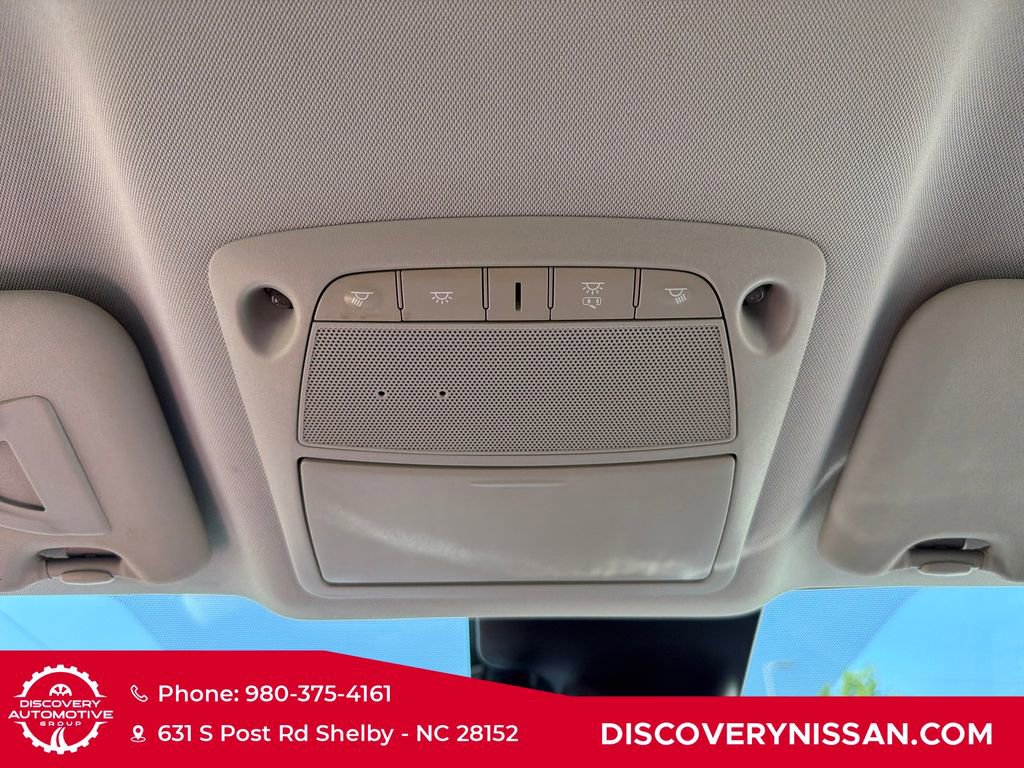 Certified 2022 Nissan Rogue Sport SV image 29