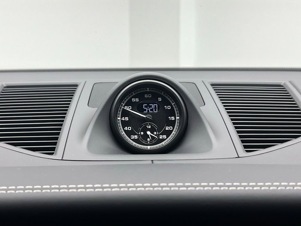 New 2026 Porsche Macan S image 12