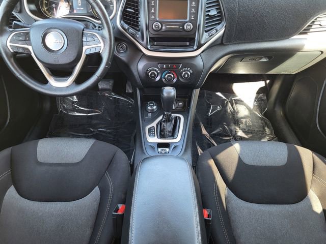 Used 2017 Jeep Cherokee Sport w/ Trailer Tow Group AWD/4WD image 18