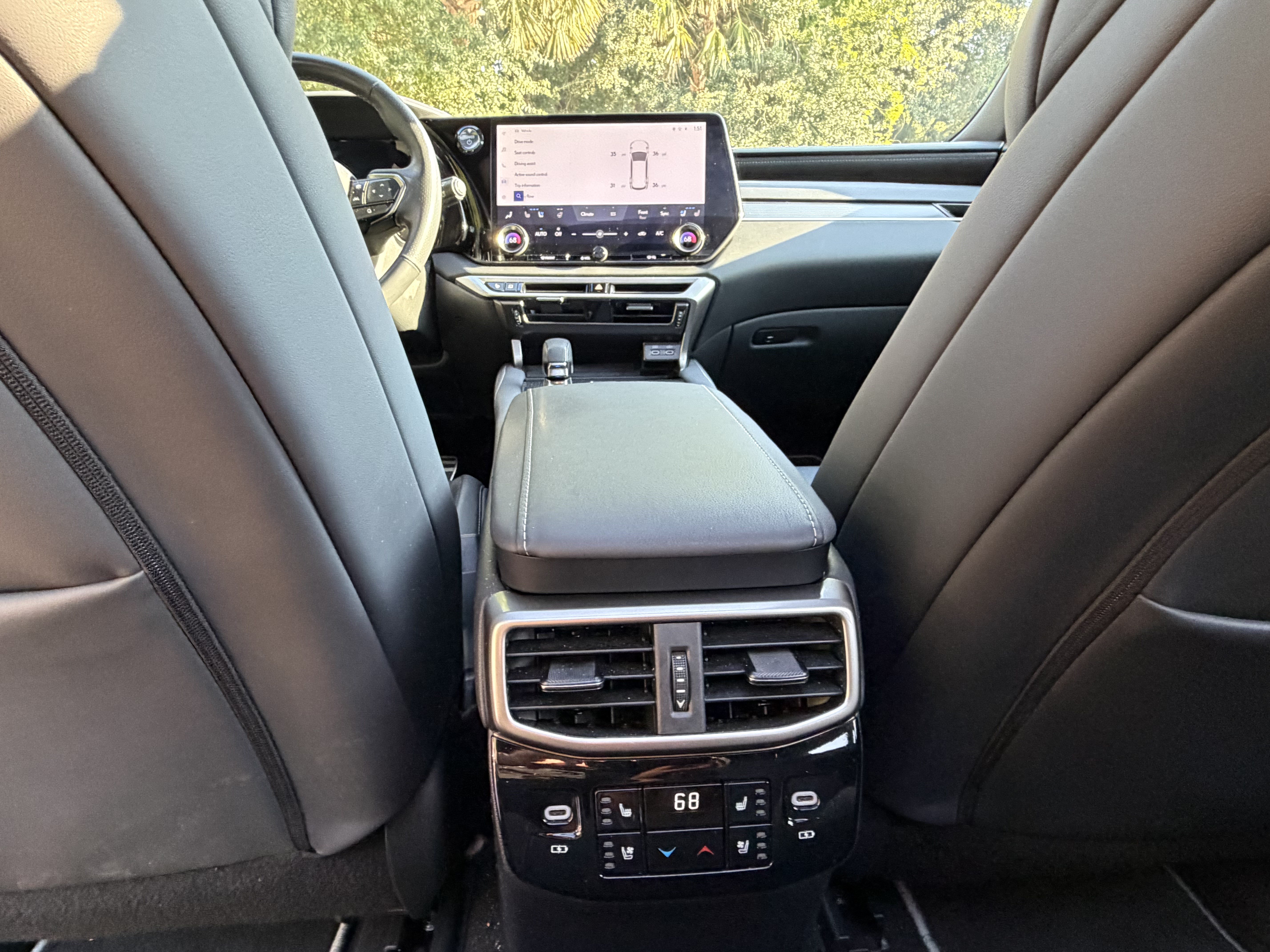 Used 2024 Lexus RX 500h F Sport w/ Convenience Package AWD/4WD image 37