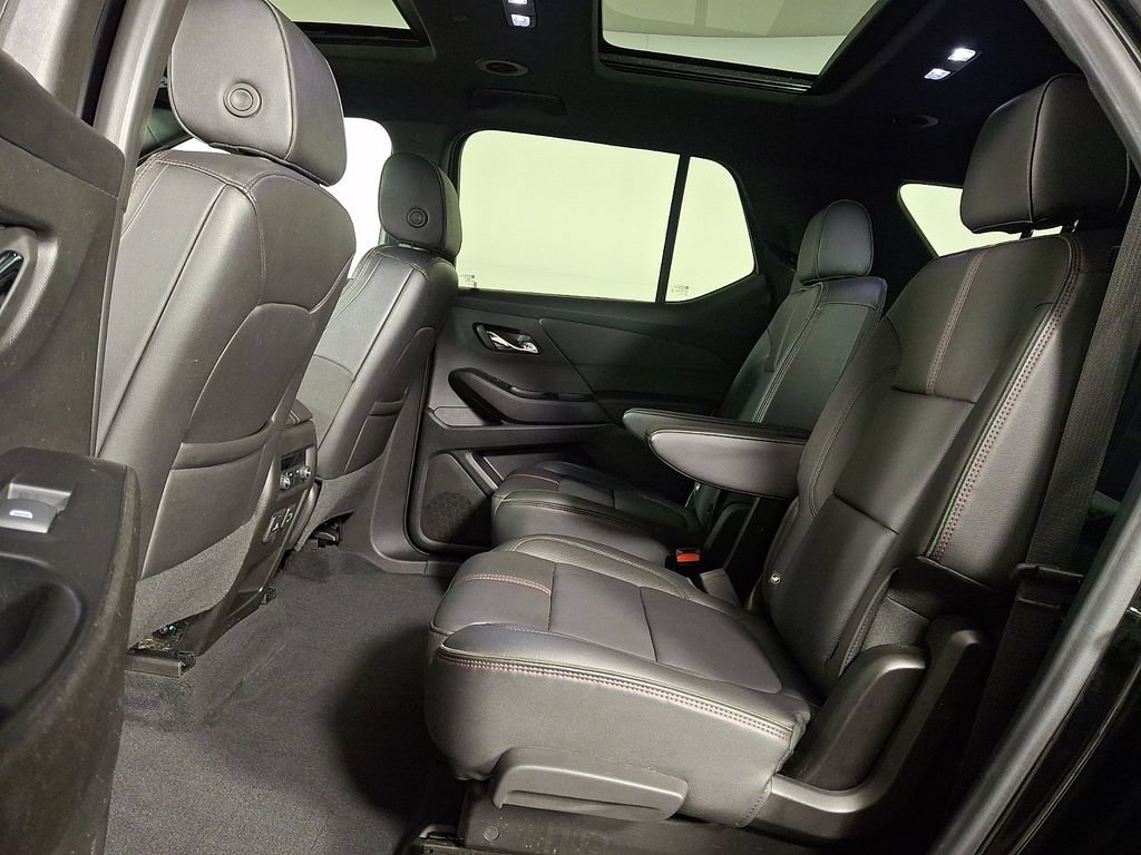 Used 2023 Chevrolet Traverse RS w/ LPO, Floor Liner Package AWD/4WD image 13