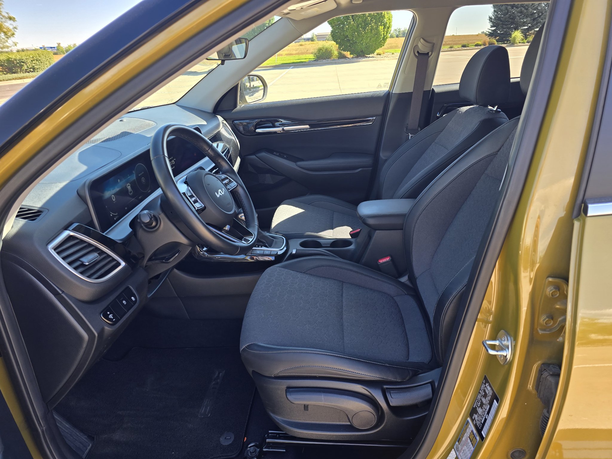 Used 2024 Kia Seltos S AWD/4WD image 13
