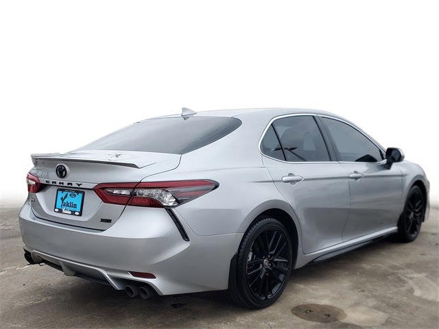 Used 2021 Toyota Camry XSE image 4