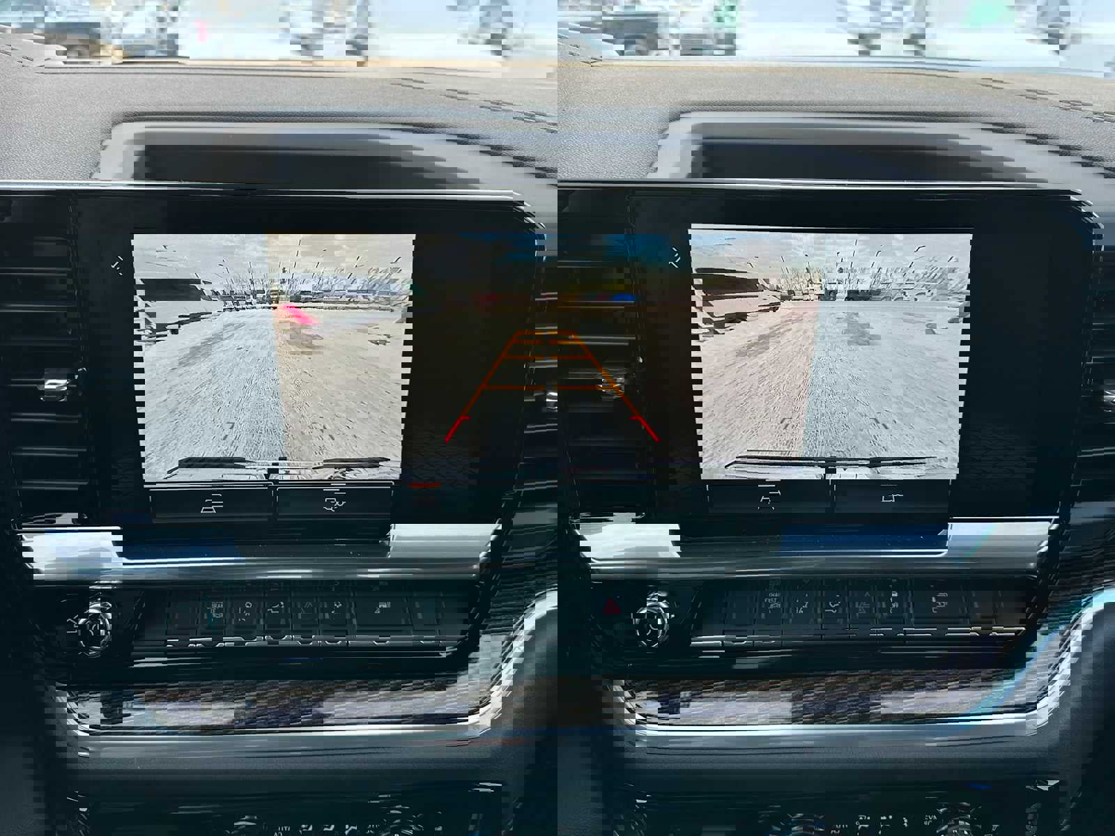 New 2026 GMC Sierra 2500 SLE image 28