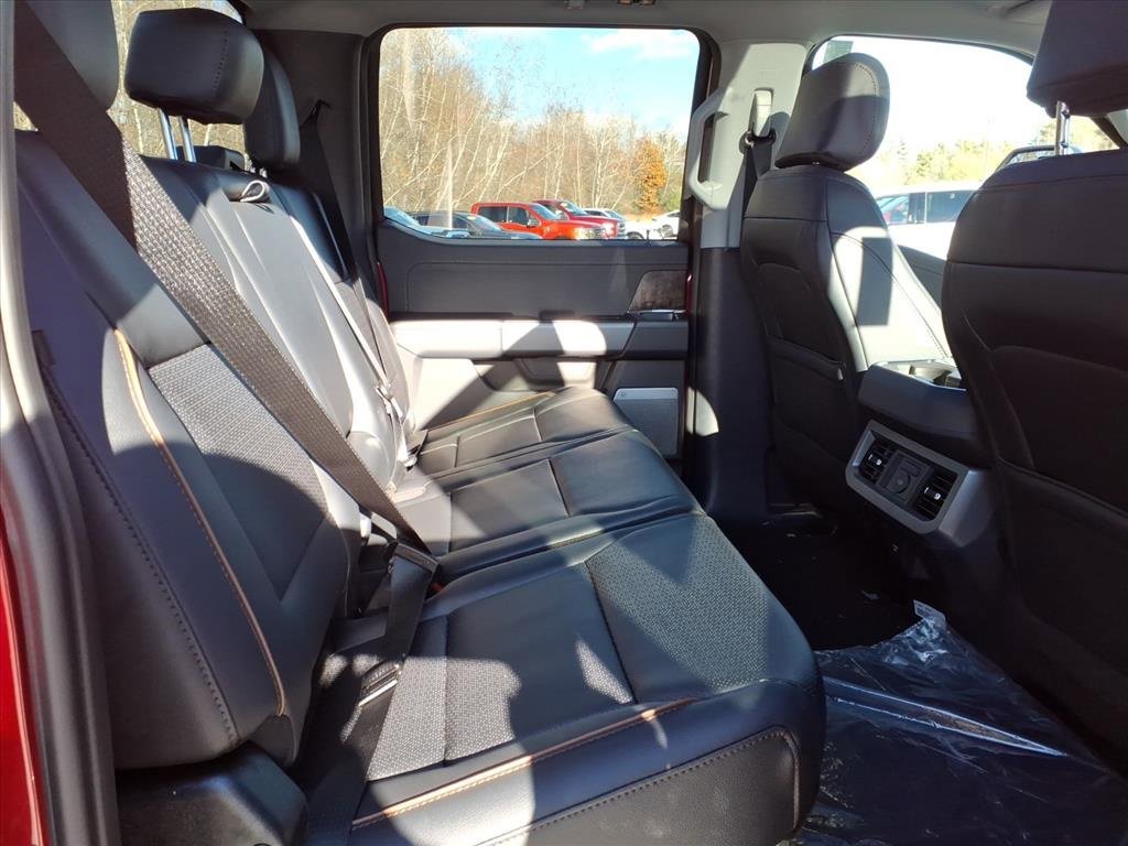 New 2026 Ford F250 Lariat w/ Black Appearance Package image 16