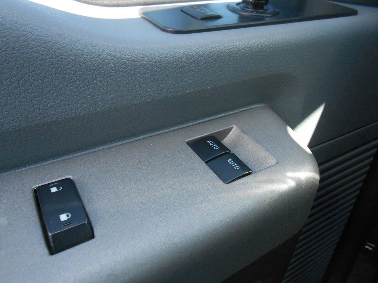 Used 2014 Ford F250 XLT w/ XLT Value Package AWD/4WD image 18