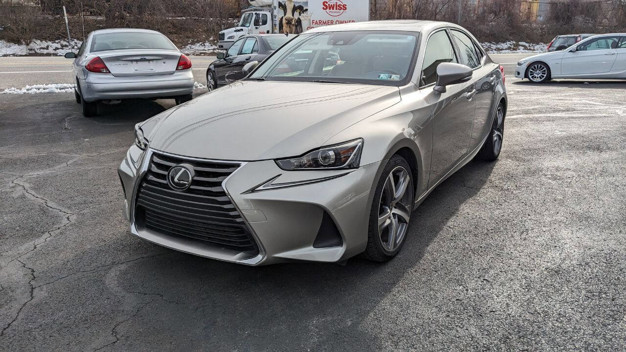 Used 2018 Lexus IS 300 AWD w/ Comfort Package image 22