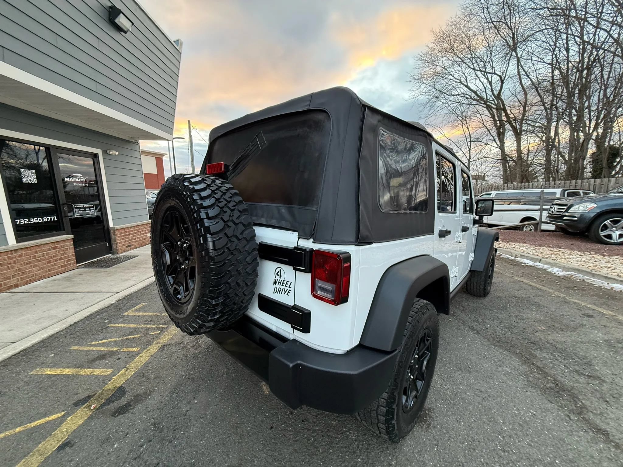 Used 2017 Jeep Wrangler Unlimited Sport AWD/4WD image 6