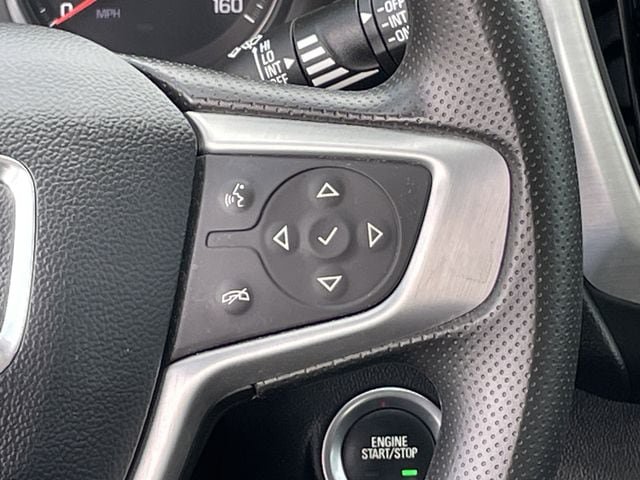 Used 2023 GMC Terrain SLE w/ Driver Convenience Package FWD image 13