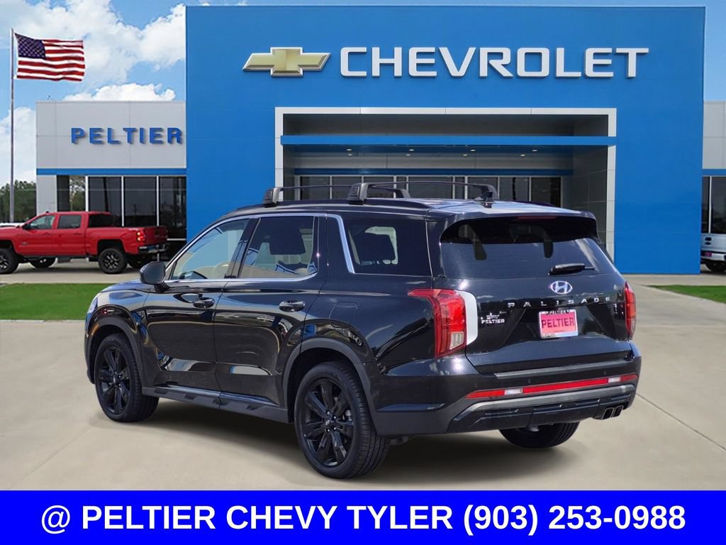 Used 2023 Hyundai Palisade XRT w/ Cargo Package FWD image 2