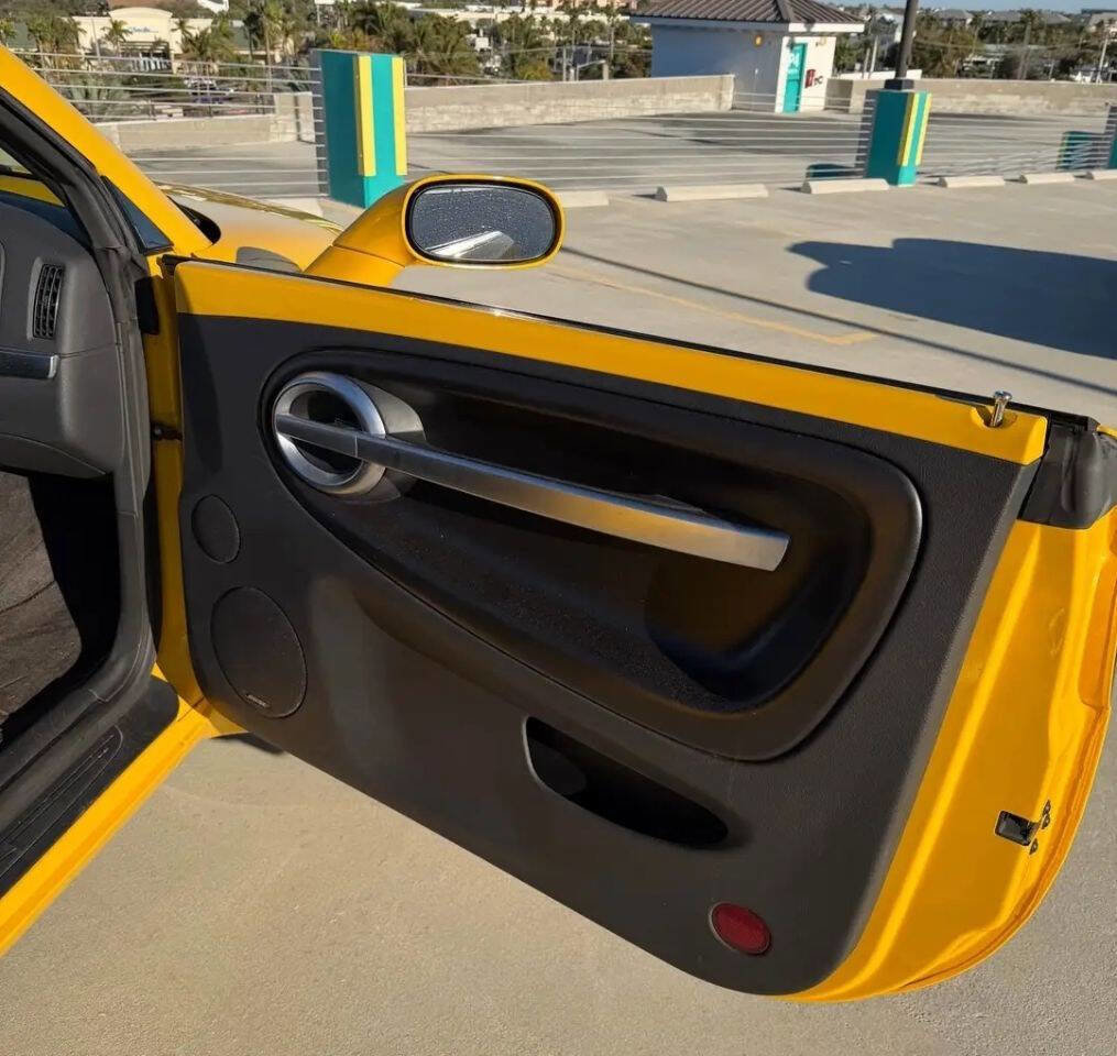 Used 2005 Chevrolet SSR LS 2dr Regular Cab Convertible w/ Preferred Equipment Group RWD image 16