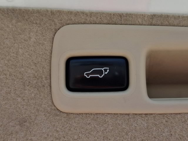 Used 2013 Lexus RX 450h AWD w/ Navigation Pkg image 32