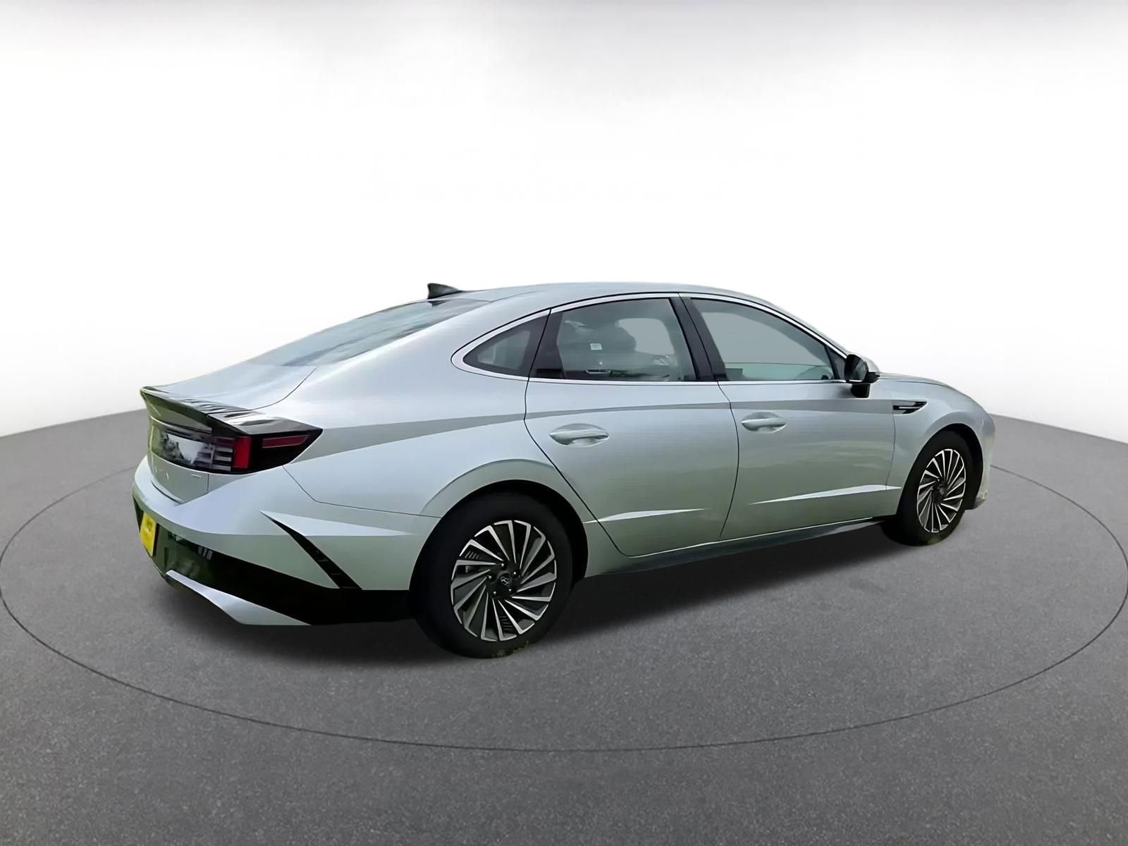 Used 2025 Hyundai Sonata SEL FWD image 15
