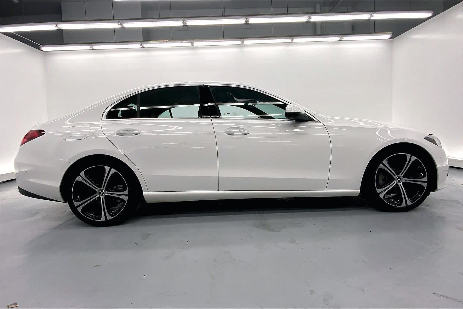 Certified 2023 Mercedes-Benz C 300 Sedan image 6