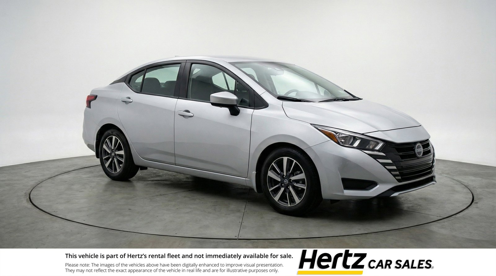 Used 2025 Nissan Versa SV image 1