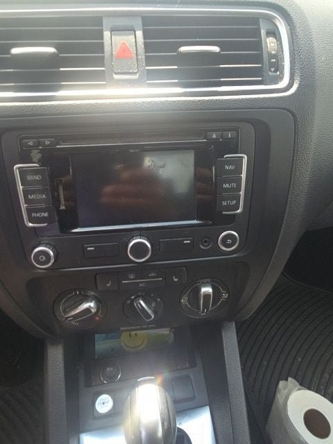 Used 2012 Volkswagen Jetta SEL FWD image 16