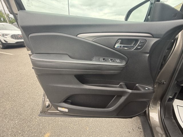 Used 2021 Honda Ridgeline RTL-E image 16