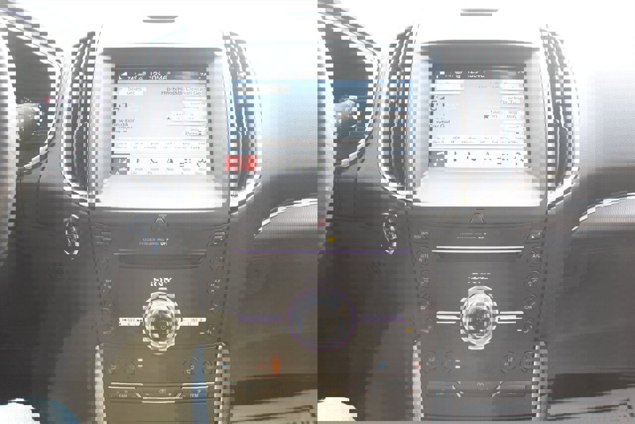 Used 2017 Ford Edge Titanium w/ Equipment Group 301A AWD/4WD image 7