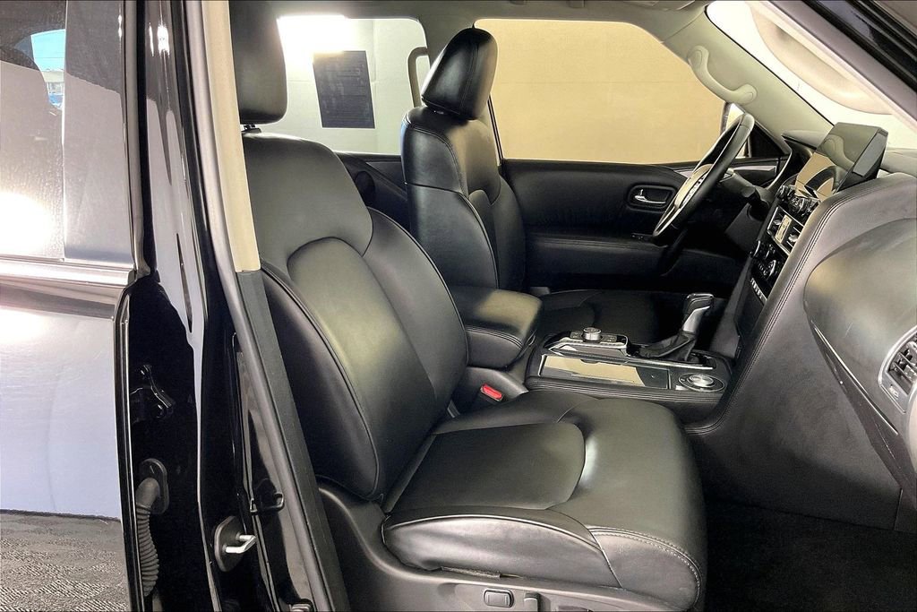 Used 2024 Nissan Armada SV RWD image 9