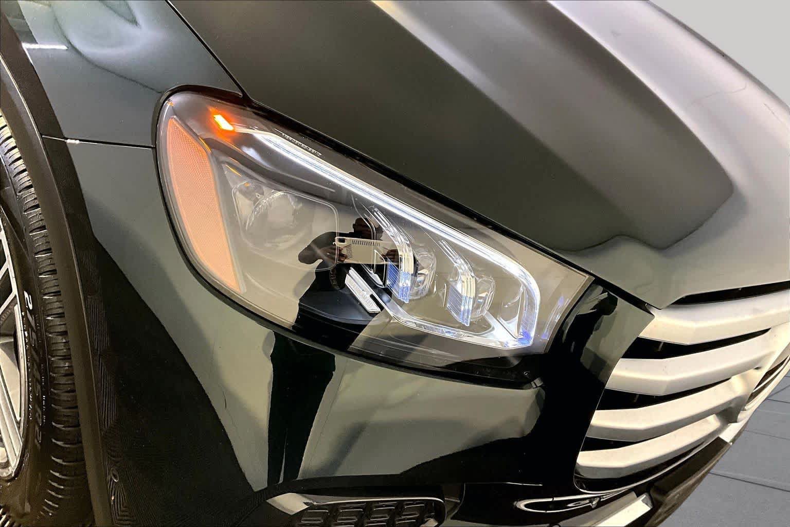 Used 2024 Mercedes-Benz GLS 450 4MATIC image 27