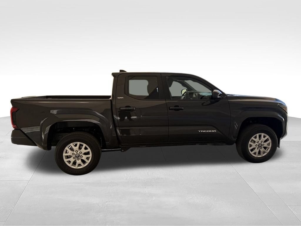 Used 2026 Toyota Tacoma SR5 AWD/4WD image 8