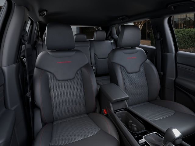 New 2026 Jeep Compass Trailhawk AWD/4WD image 16