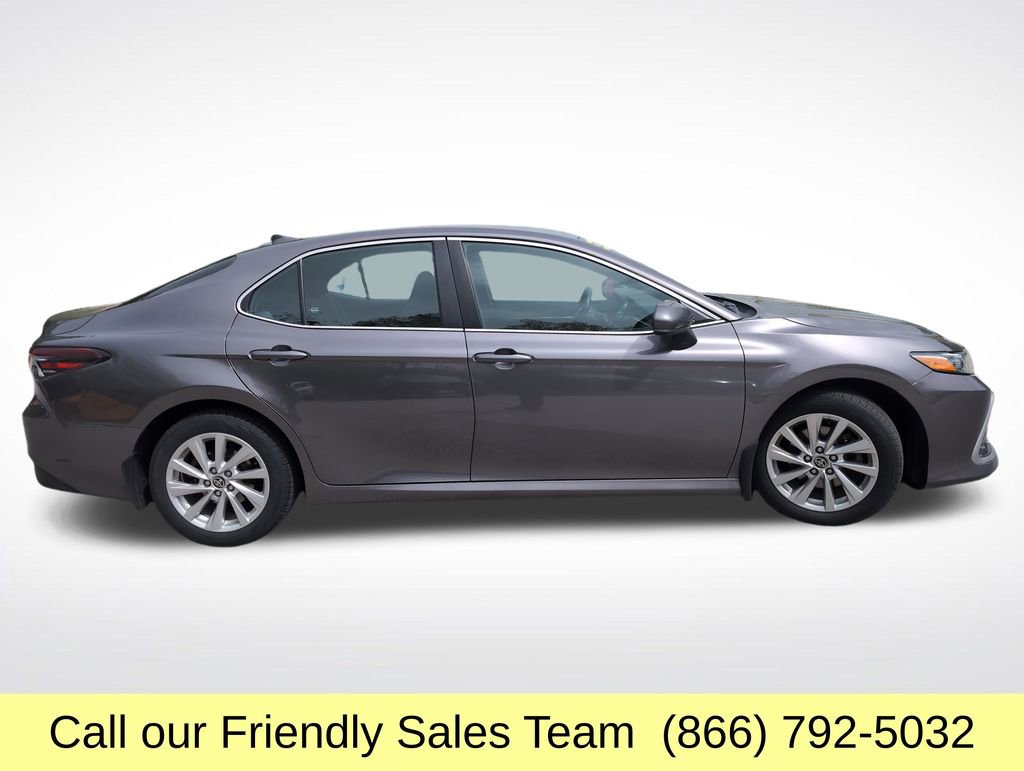Used 2023 Toyota Camry LE AWD/4WD image 7