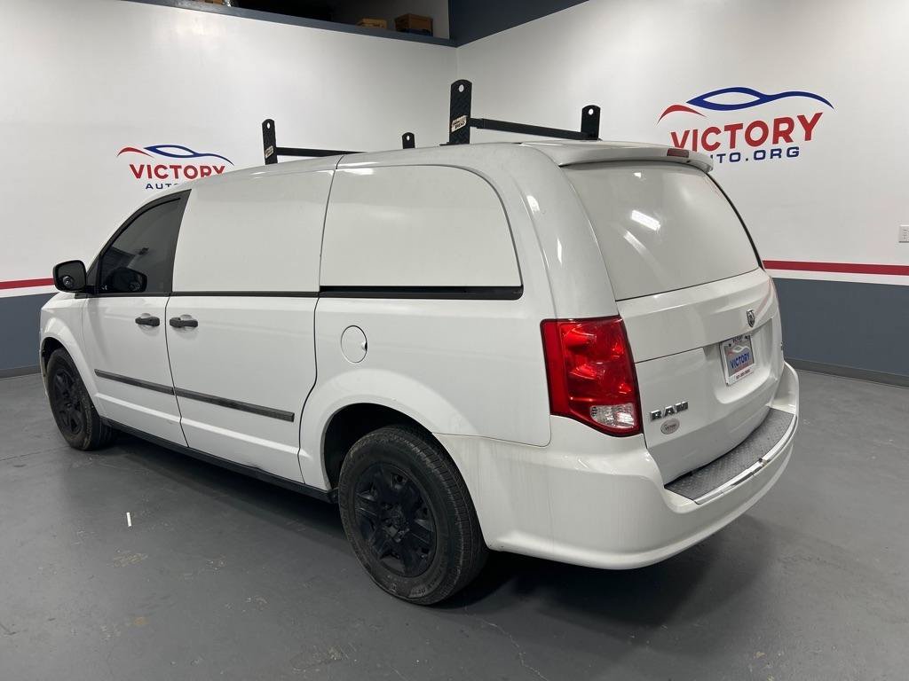 Used 2014 RAM C/V Tradesman w/ UConnect Hands-Free Group FWD image 4
