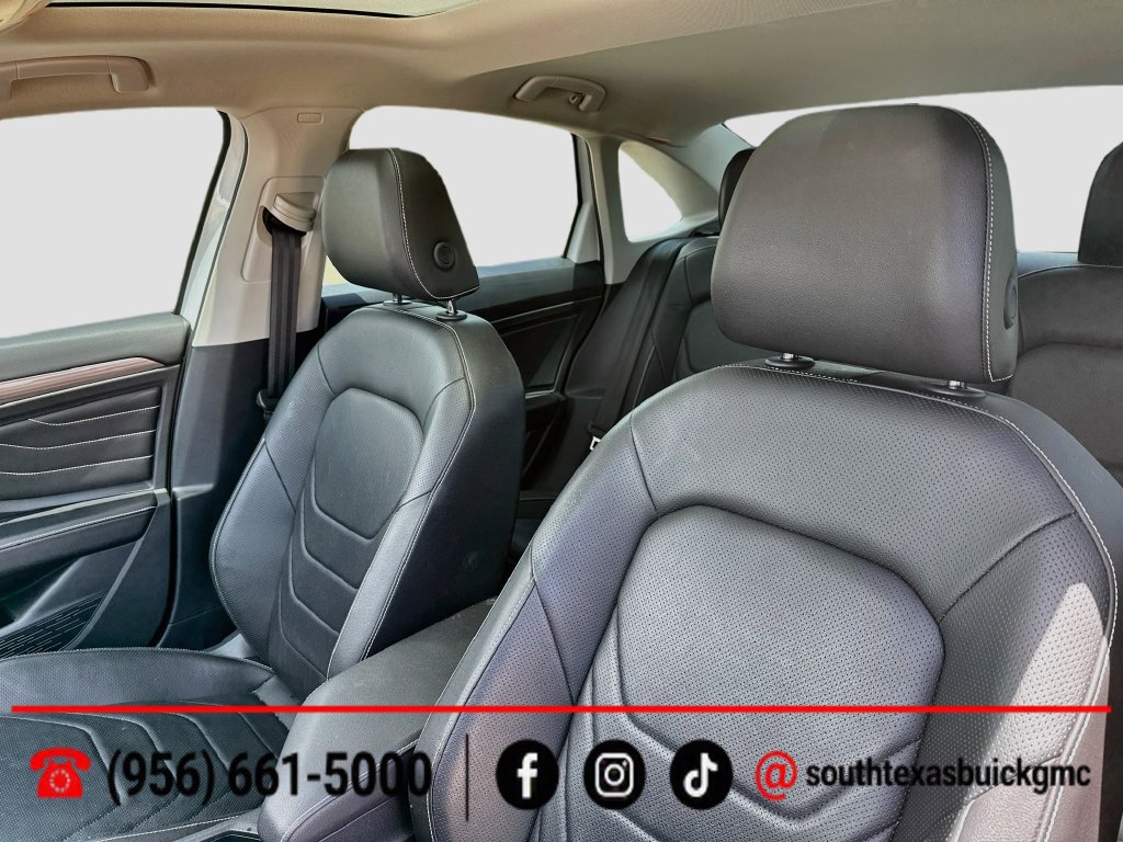 Used 2024 Volkswagen Jetta SEL FWD image 13
