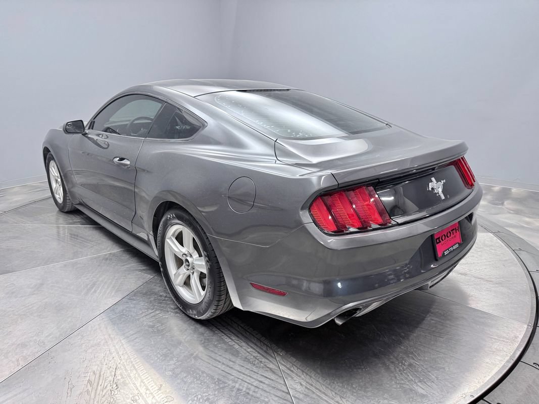 Used 2017 Ford Mustang Coupe RWD image 7