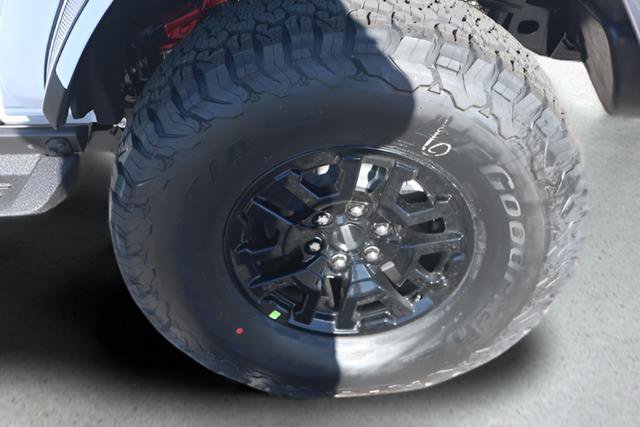 New 2025 Ford Bronco Raptor image 24
