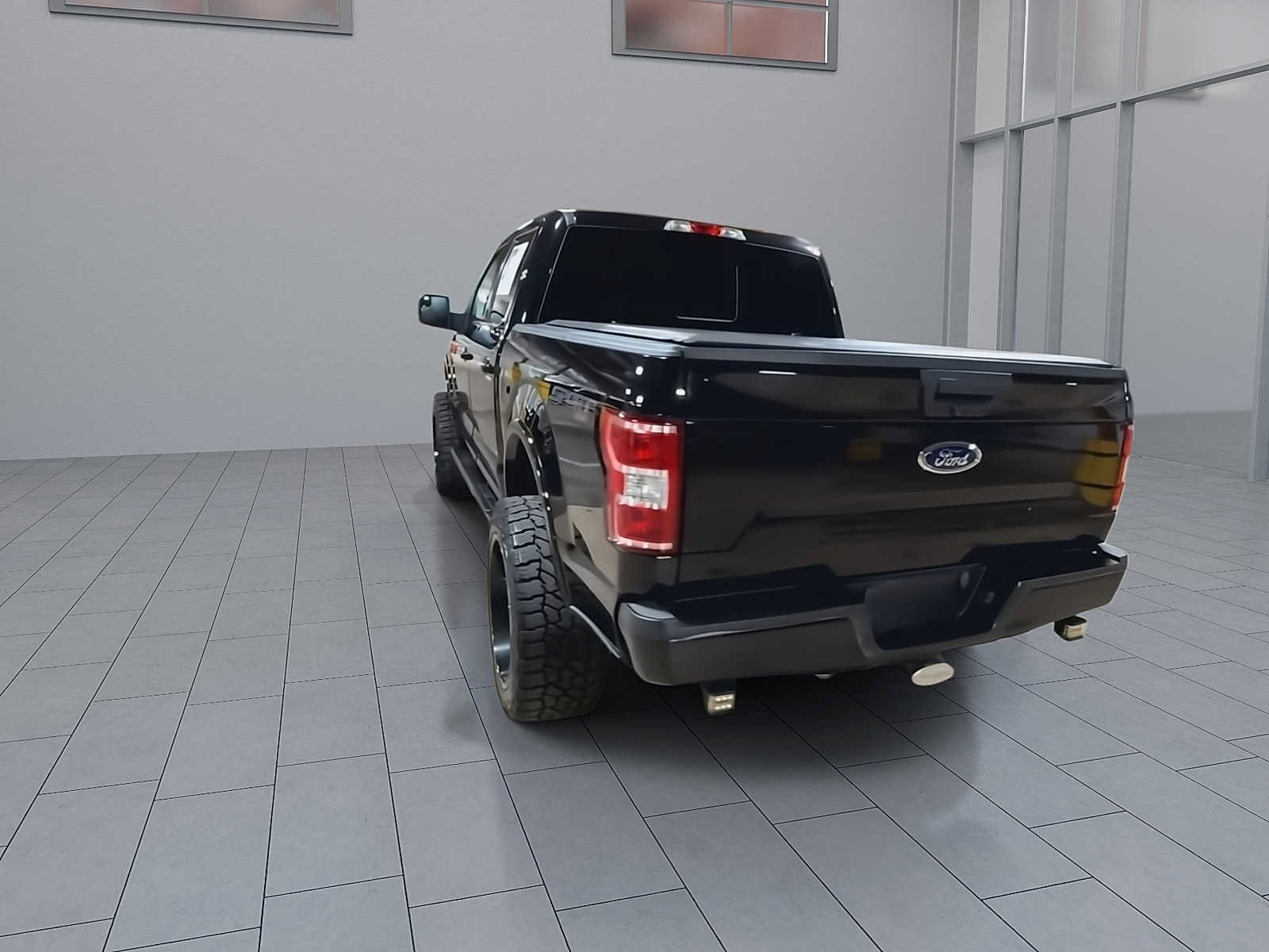 Used 2019 Ford F150 XLT w/ Equipment Group 302A Luxury AWD/4WD image 7