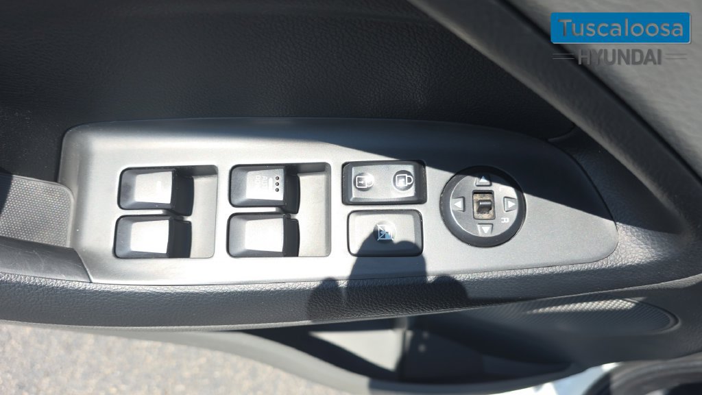 Used 2017 Kia Forte LX FWD image 12