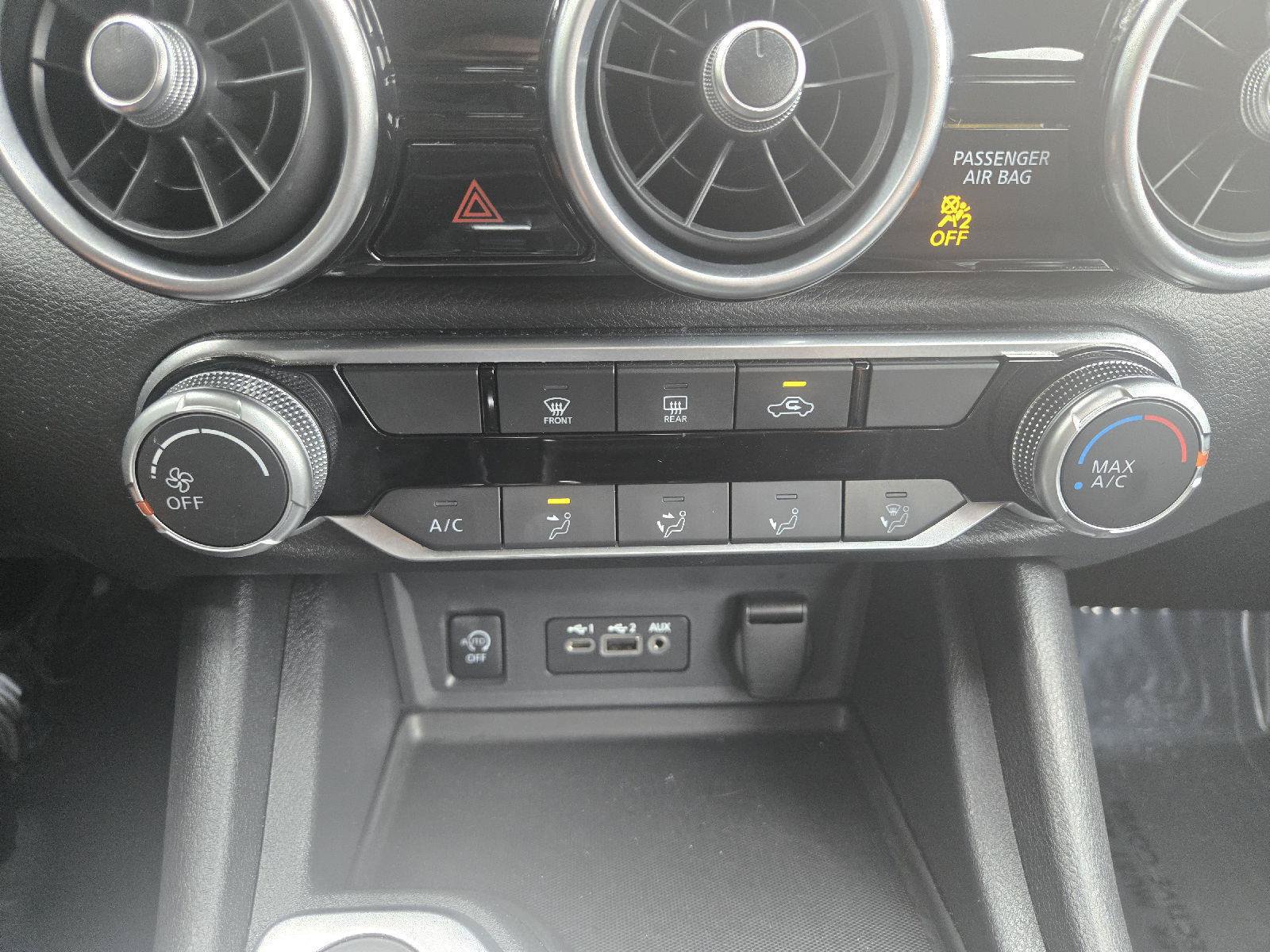 Used 2025 Nissan Sentra SV FWD image 19