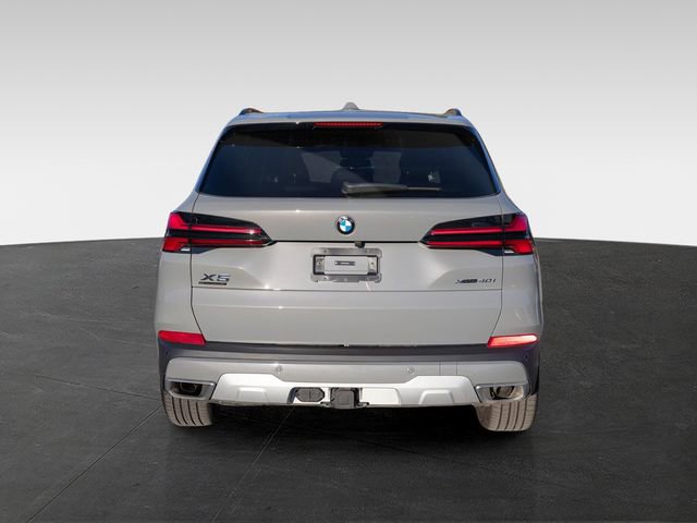 Certified 2025 BMW X5 xDrive40i w/ Parking Assistance Package image 8