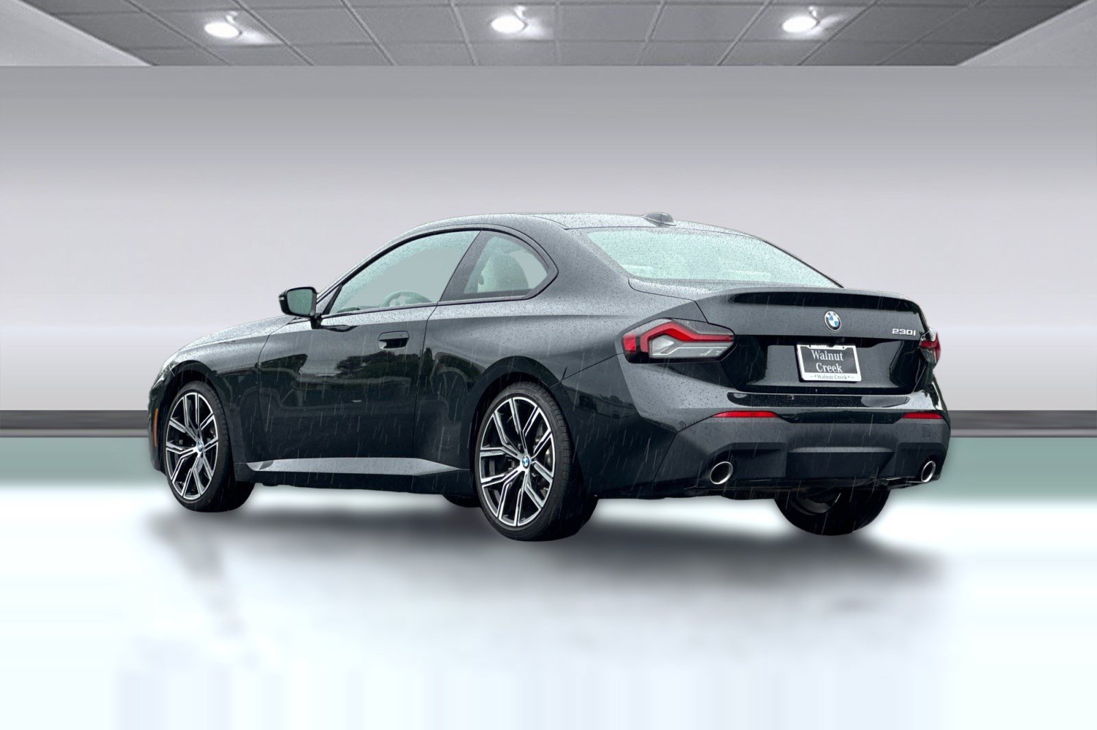 Used 2023 BMW 230i Coupe w/ Convenience Package RWD image 3